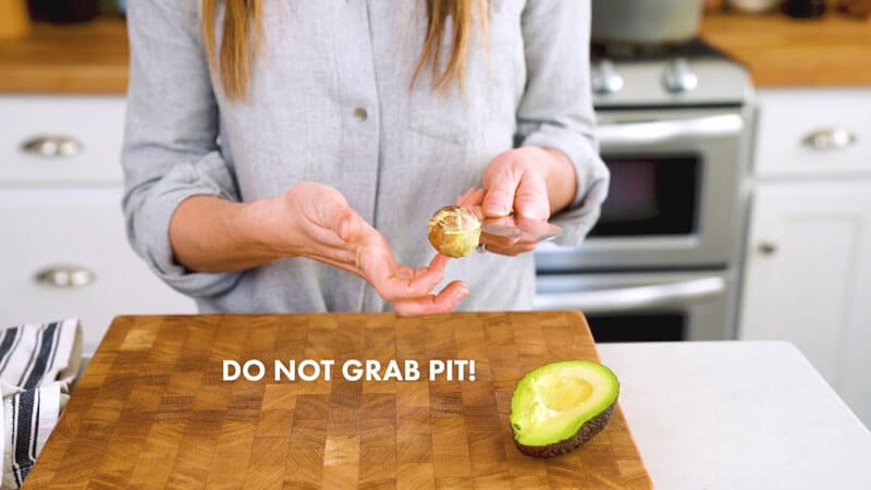 How to Cut an Avocado | Do not grab the pit